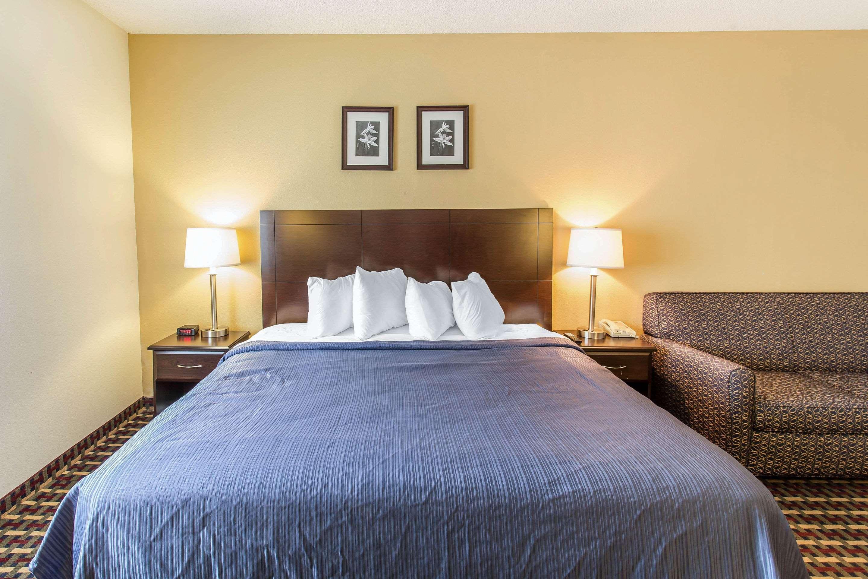 Quality Inn & Suites Lakewood - Denver Southwest エクステリア 写真