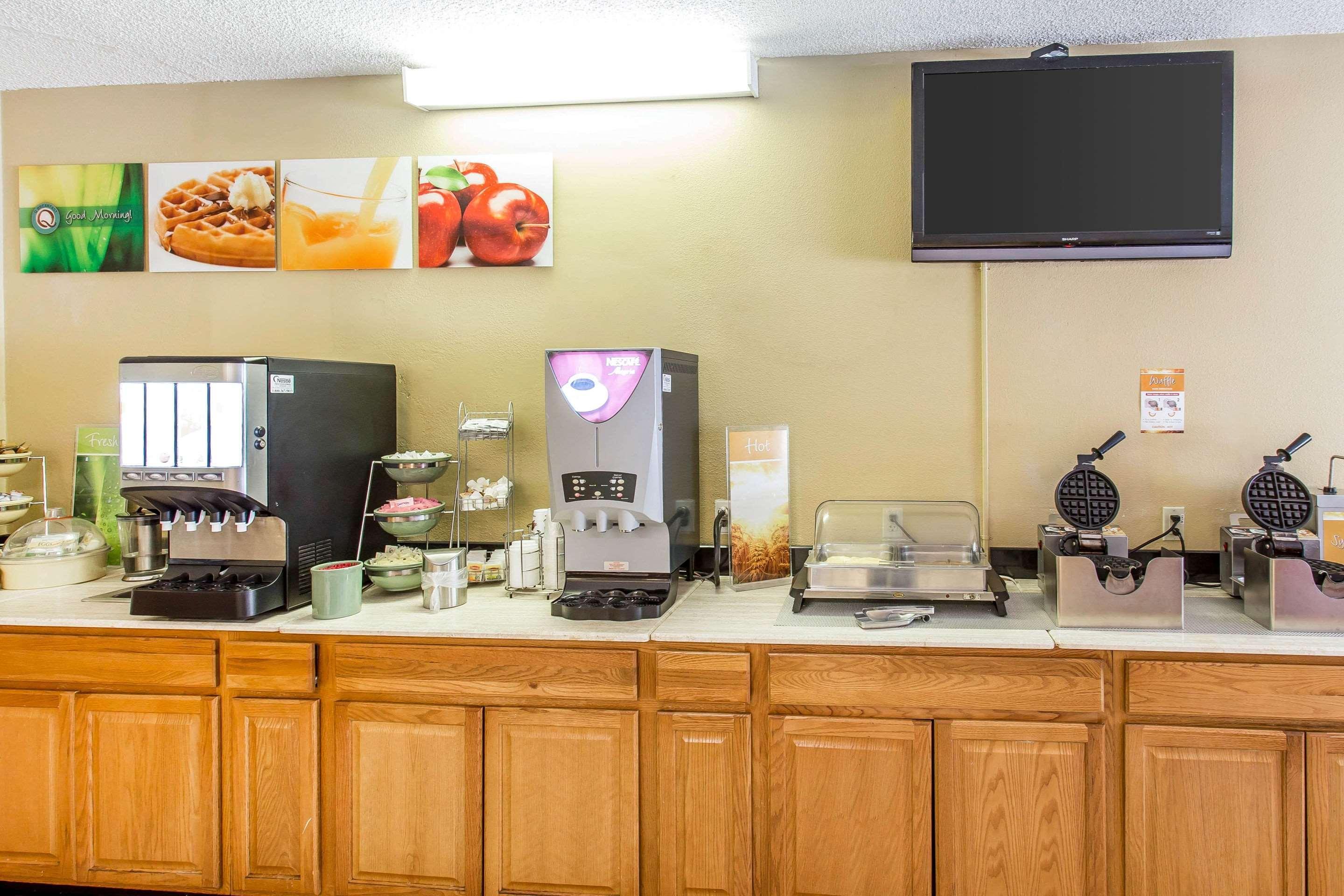 Quality Inn & Suites Lakewood - Denver Southwest エクステリア 写真