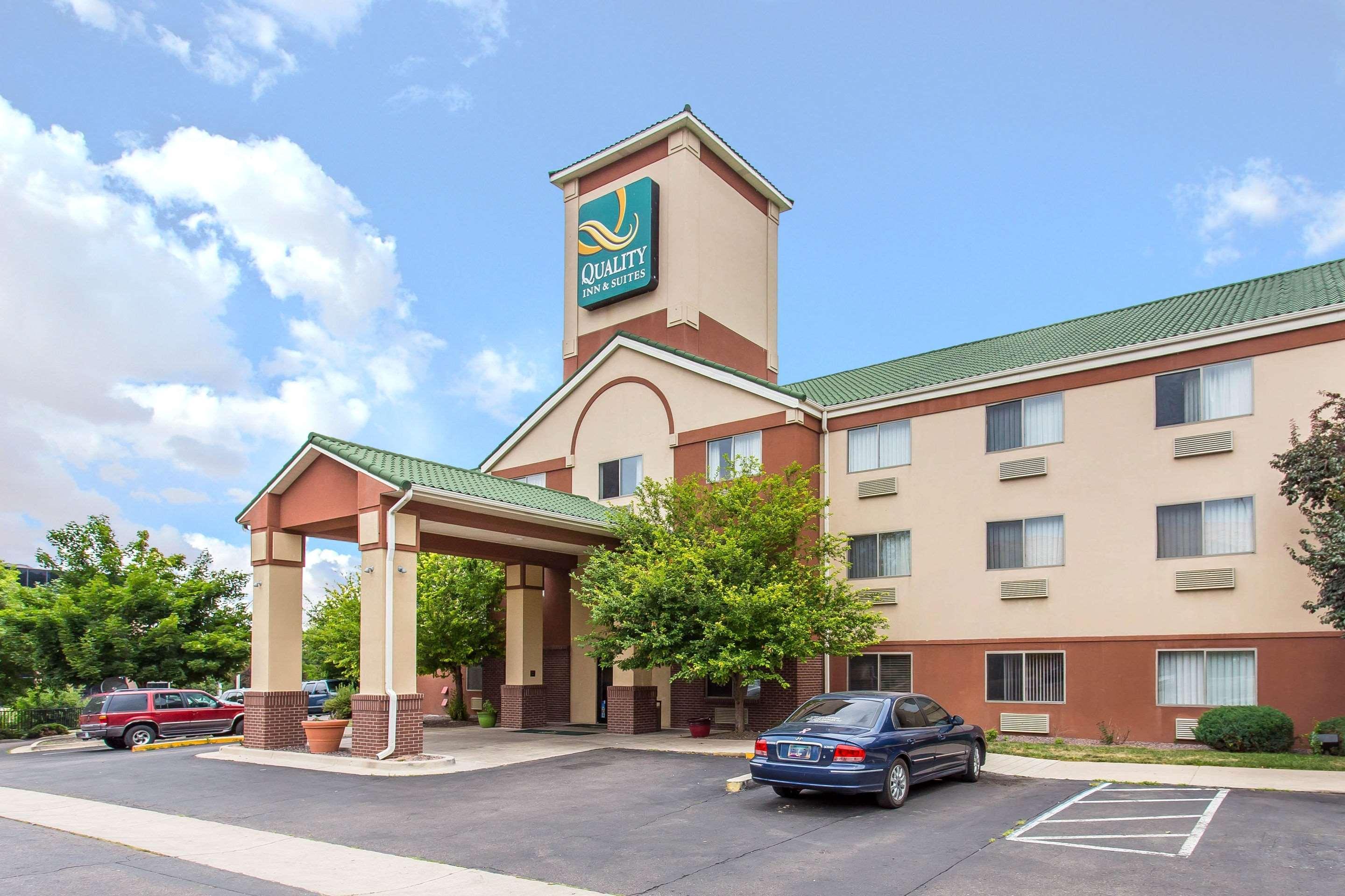 Quality Inn & Suites Lakewood - Denver Southwest エクステリア 写真