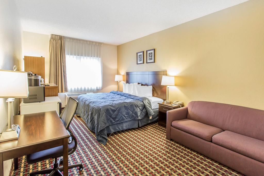 Quality Inn & Suites Lakewood - Denver Southwest エクステリア 写真