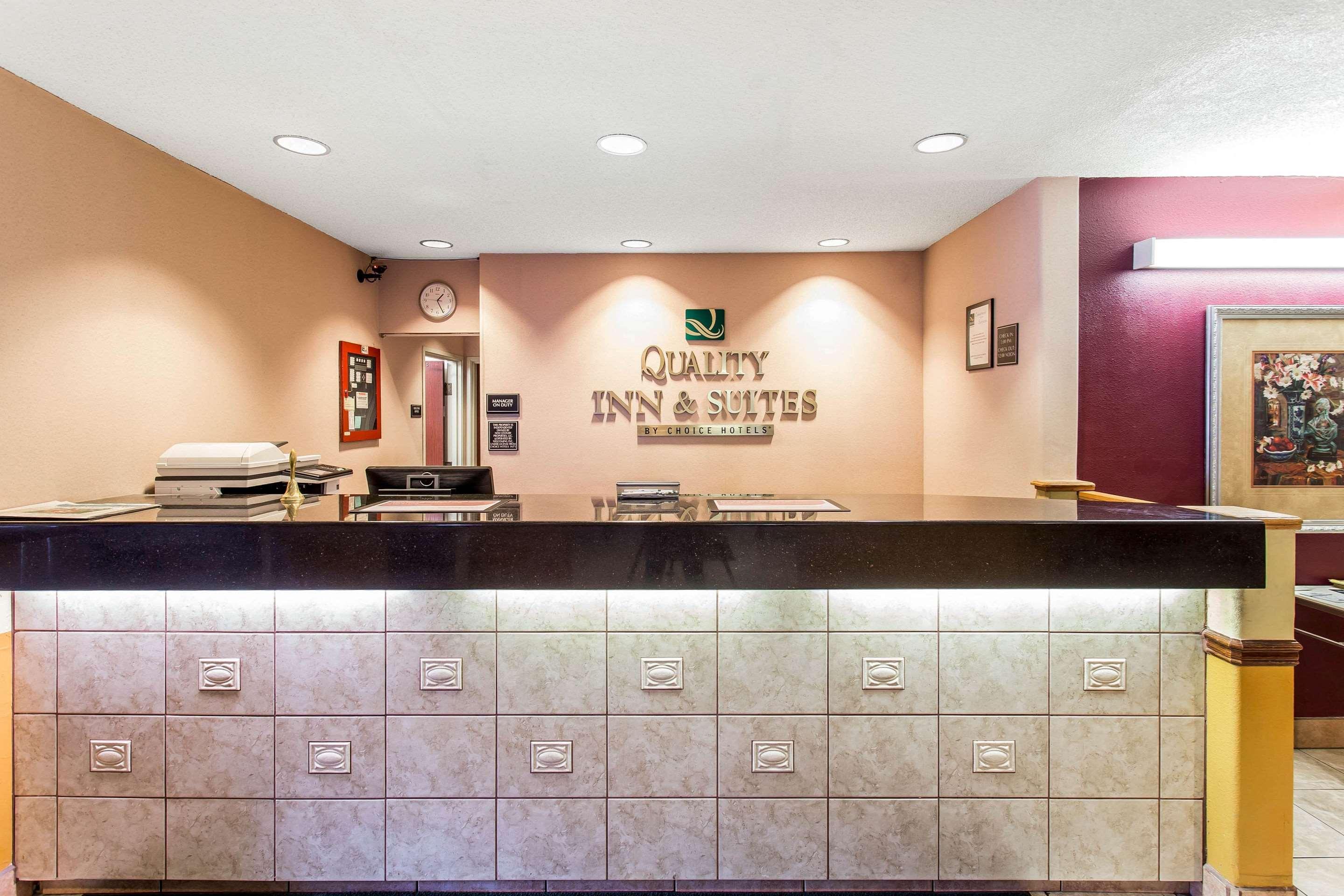 Quality Inn & Suites Lakewood - Denver Southwest エクステリア 写真