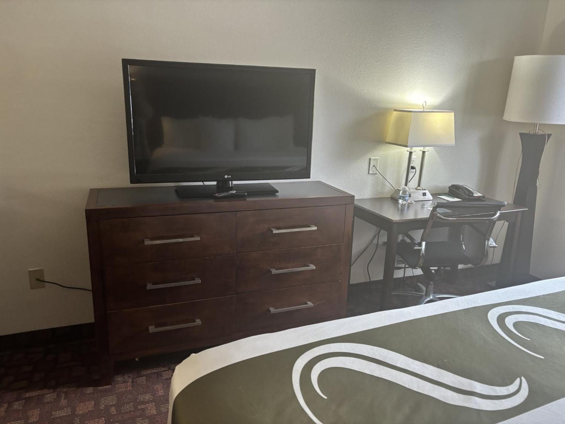 Quality Inn & Suites Lakewood - Denver Southwest エクステリア 写真