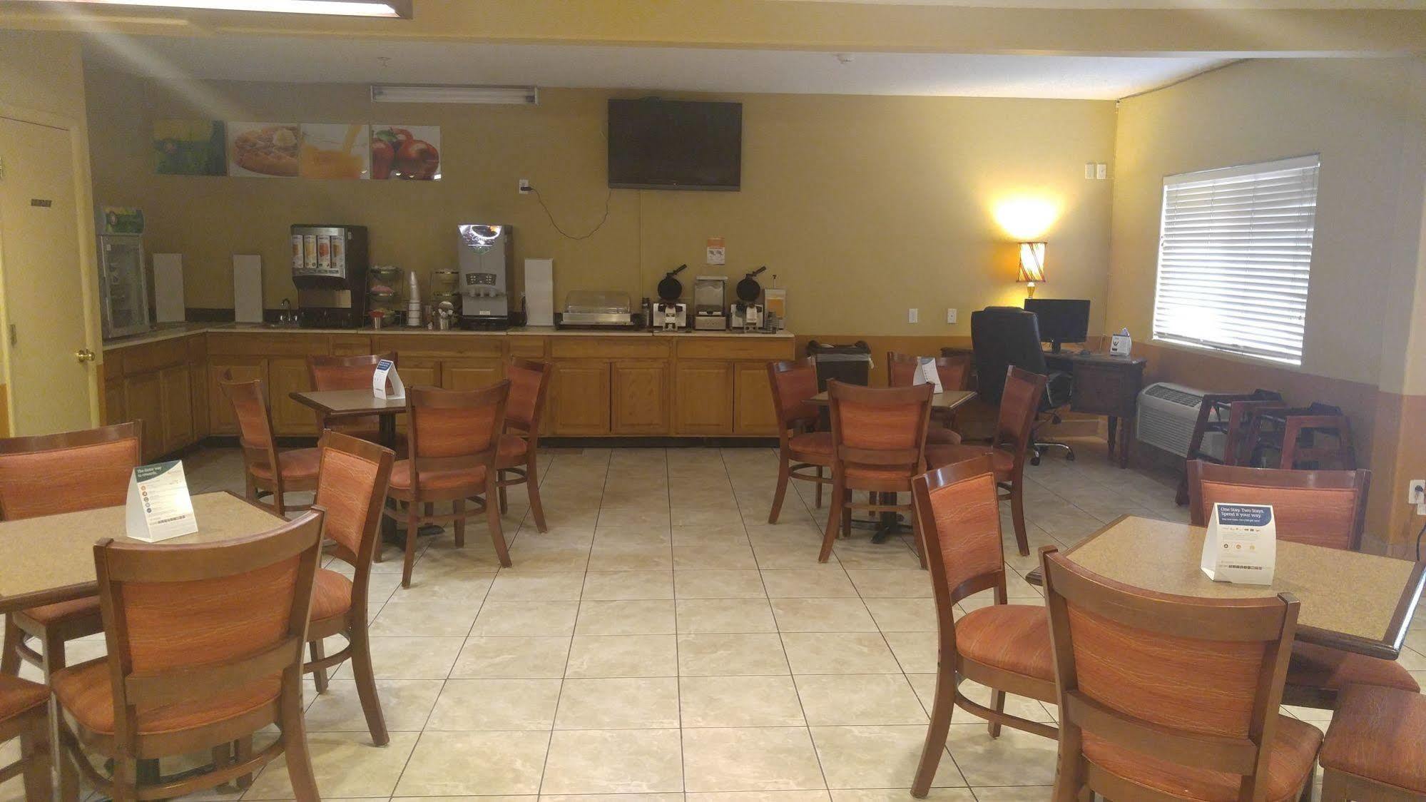 Quality Inn & Suites Lakewood - Denver Southwest エクステリア 写真