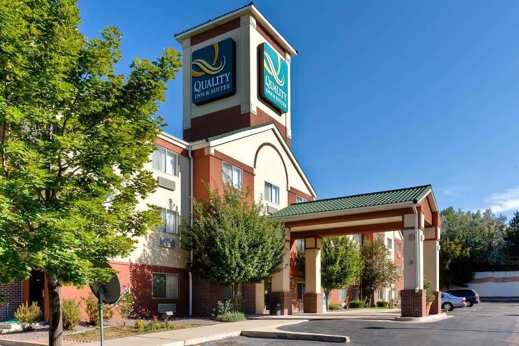 Quality Inn & Suites Lakewood - Denver Southwest エクステリア 写真